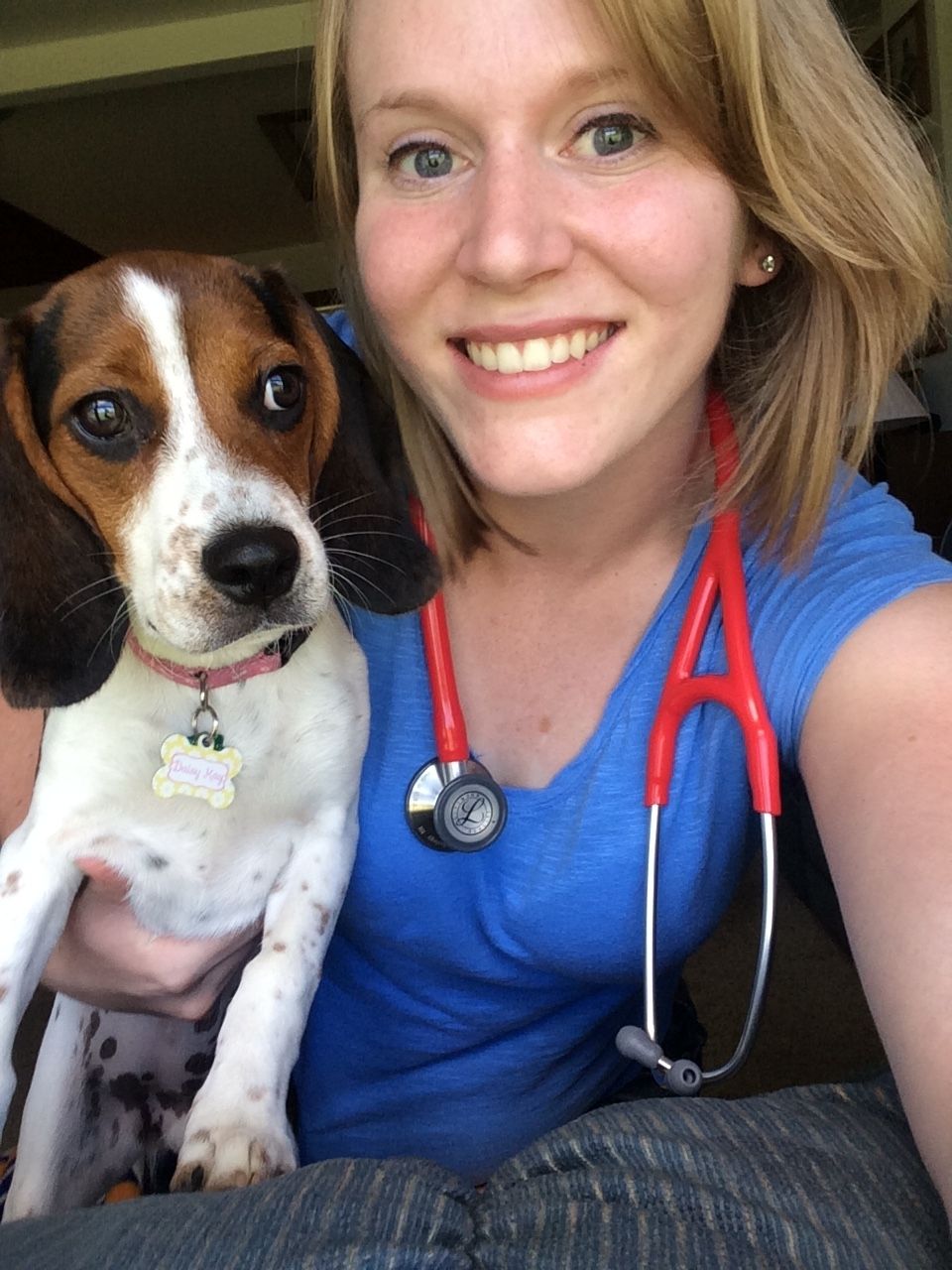 Daisy with her mom after vet school